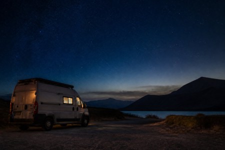 camping car sous les étoiles